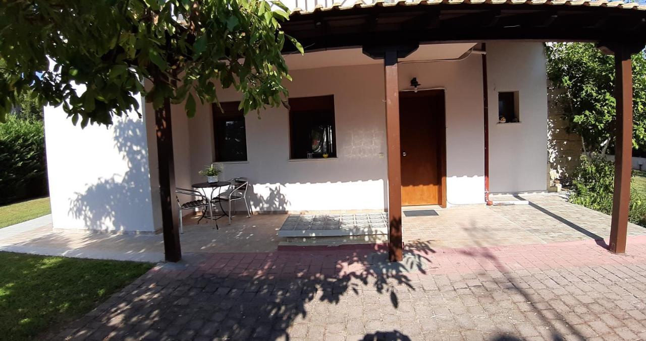 Villa-Danos Áfitos Extérieur photo